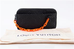 Louis Vuitton Taurillon Monogram Volga Belt Bag Good